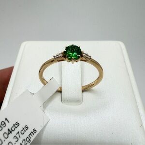 NWT .37ct round cut TSAVORITE garnet w/ .04cts natural diamonds in 14kt YG ring!
